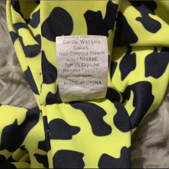 Cheetah Print Bikini | M - Picture 5 of 12